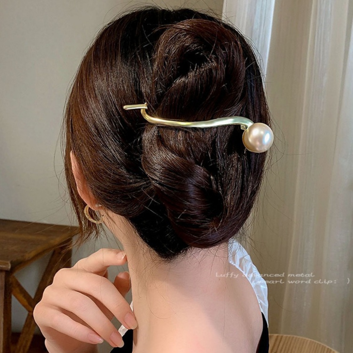 Elegant Glitter Pearl Hair Cli - огляд і ціна Korean Lifestyle & Kids Boutique Photos